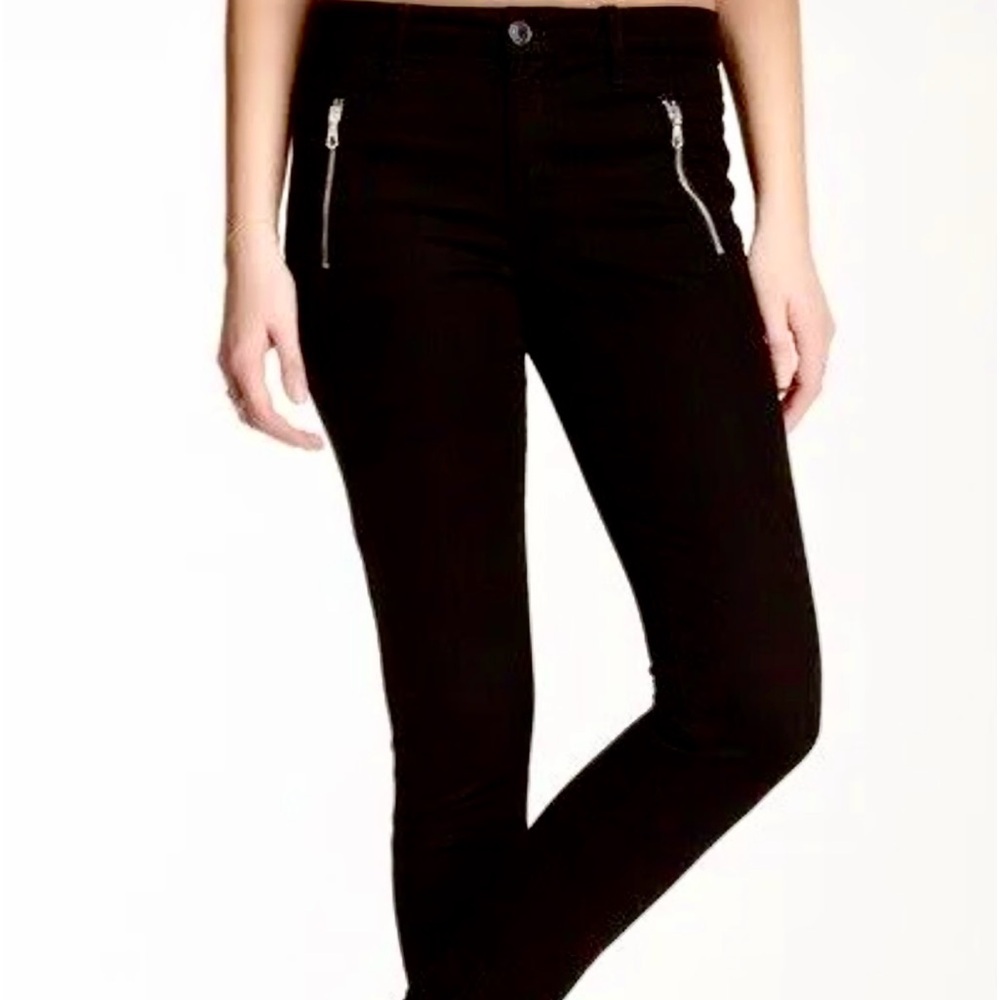 Joe’s Jeans size 32 black skinny with zipper pockets